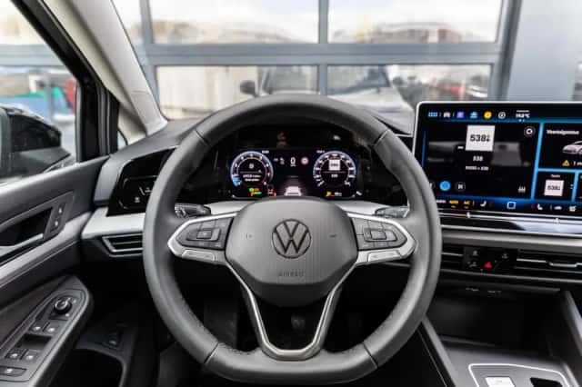 Volkswagen Golf (2026) thumbnail 27