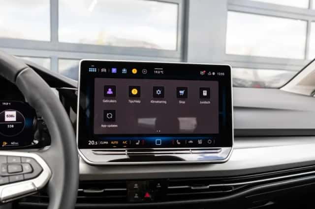 Volkswagen Golf (2026) thumbnail 36