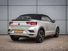 Volkswagen T-Roc (2021) thumbnail 2