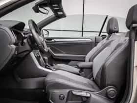 Volkswagen T-Roc (2021) thumbnail 16