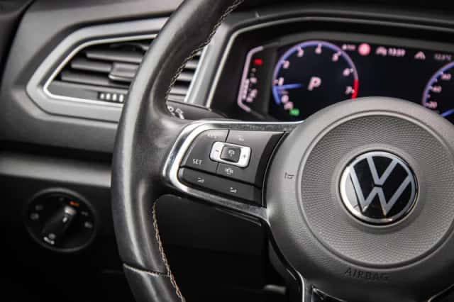 Volkswagen T-Roc (2021) thumbnail 20