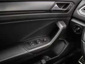 Volkswagen T-Roc (2021) thumbnail 30