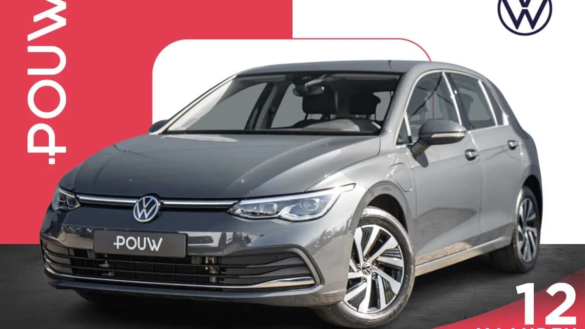 Volkswagen Golf (2022) — foto 1