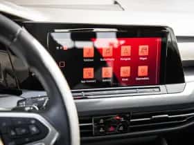 Volkswagen Golf (2022) thumbnail 35