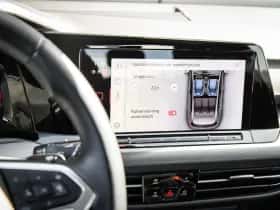Volkswagen Golf (2022) thumbnail 39