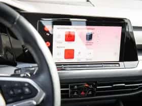 Volkswagen Golf (2022) thumbnail 40