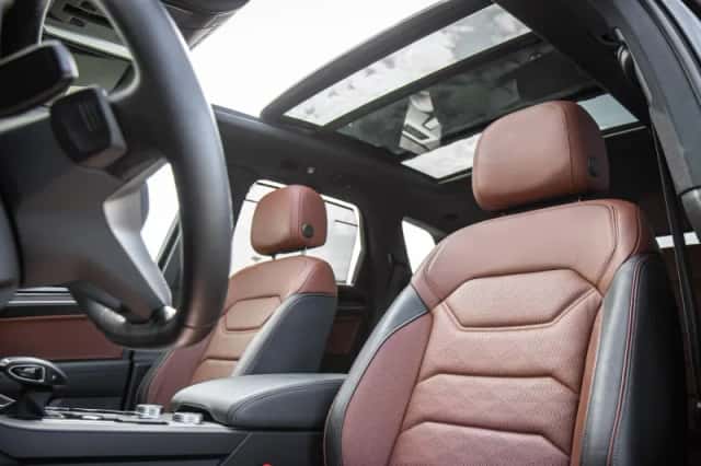 Volkswagen Touareg (2023) thumbnail 4