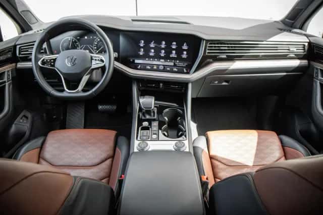 Volkswagen Touareg (2023) thumbnail 5