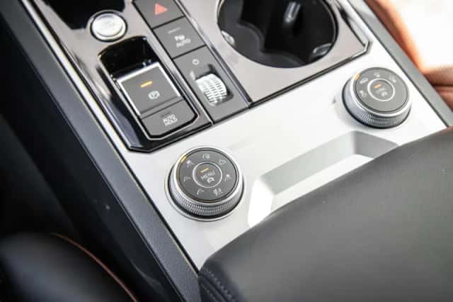 Volkswagen Touareg (2023) thumbnail 41