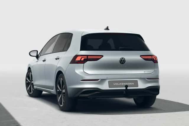 Volkswagen Golf (2026) thumbnail 2