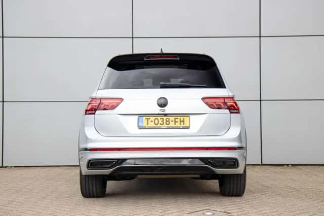 Volkswagen Tiguan (2023) thumbnail 11