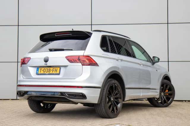 Volkswagen Tiguan (2023) thumbnail 2