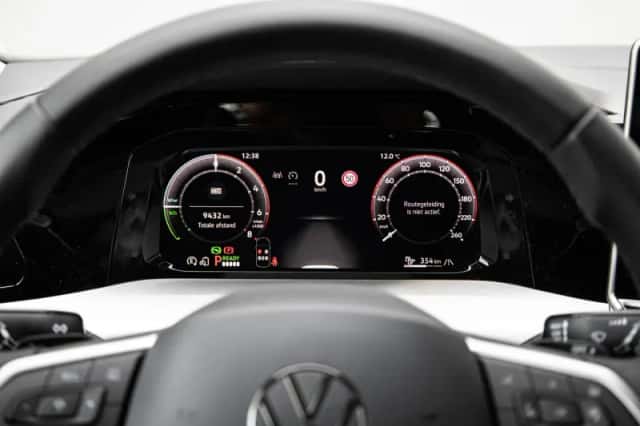 Volkswagen Golf (2025) thumbnail 17