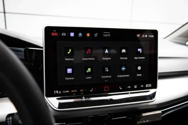 Volkswagen Golf (2025) thumbnail 31