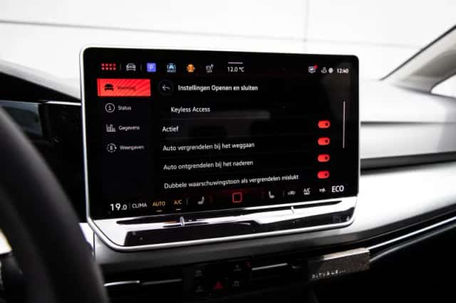 Volkswagen Golf (2025) thumbnail 35