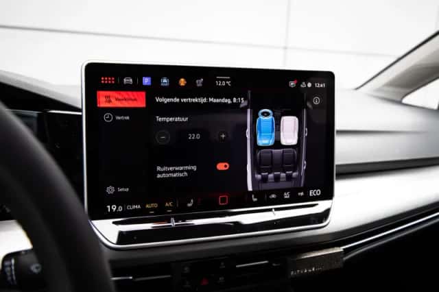 Volkswagen Golf (2025) thumbnail 37