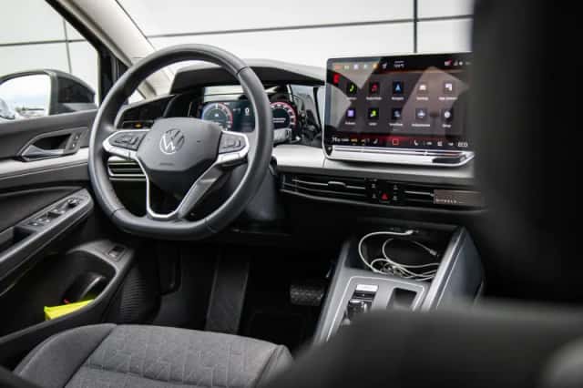Volkswagen Golf (2025) thumbnail 40