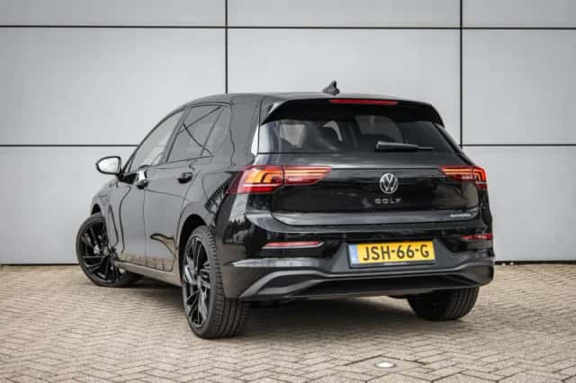 Volkswagen Golf (2025) thumbnail 10