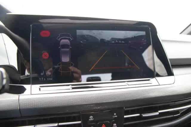 Volkswagen Golf (2023) thumbnail 30