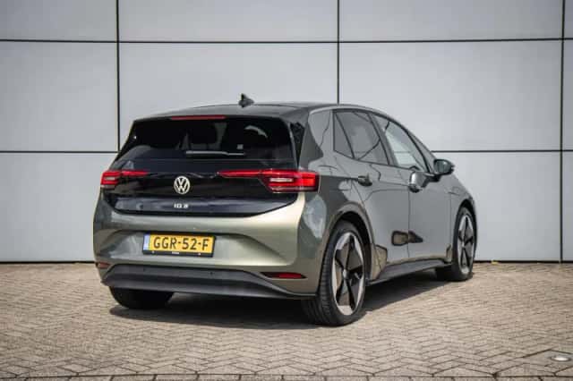 Volkswagen ID.3 (2024) thumbnail 2