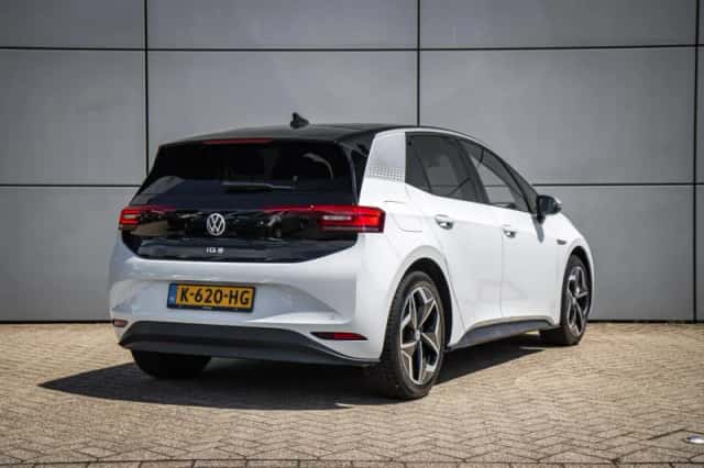Volkswagen ID.3 (2020) thumbnail 2