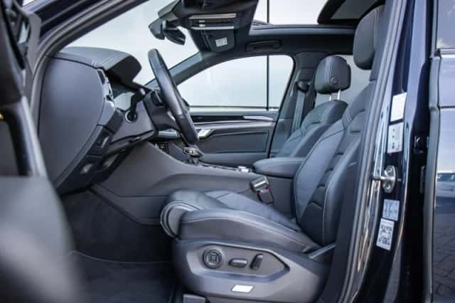 Volkswagen Touareg (2024) thumbnail 4