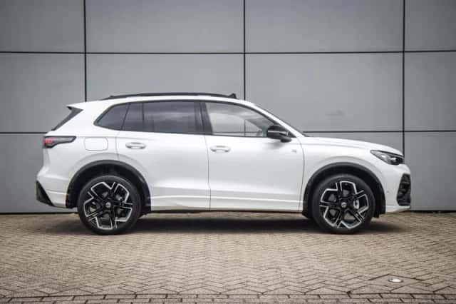 Volkswagen Tiguan (2025) thumbnail 3