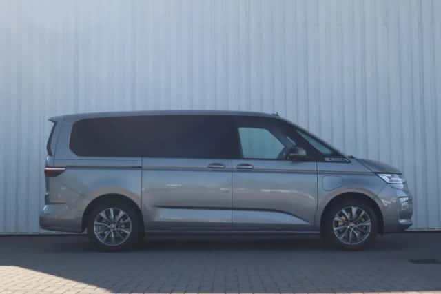 Volkswagen Multivan (2026) thumbnail 3