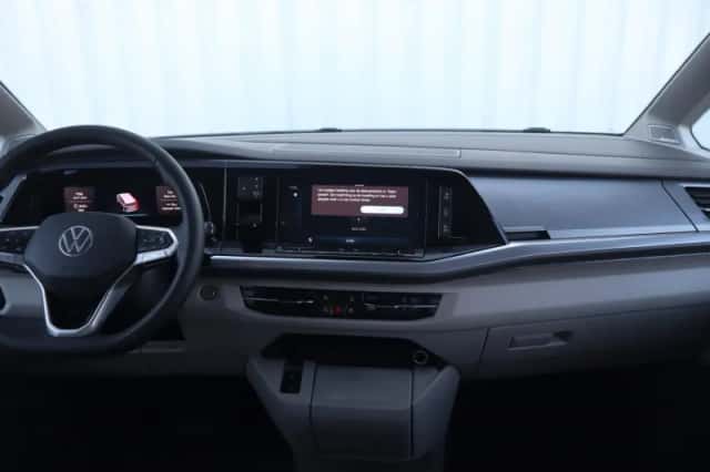 Volkswagen Multivan (2026) thumbnail 5