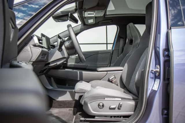 Volkswagen ID.3 (2026) thumbnail 4