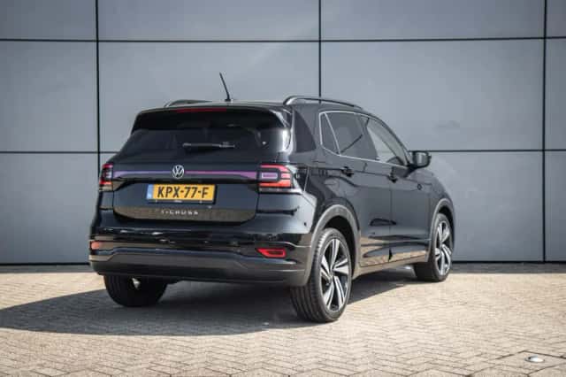Volkswagen T-Cross (2022) thumbnail 2