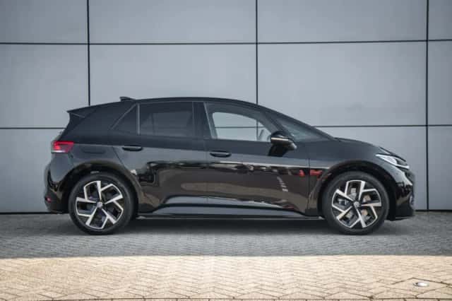 Volkswagen ID.3 (2026) thumbnail 3