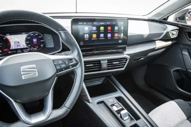 SEAT Leon Sportstourer (2023) thumbnail 6