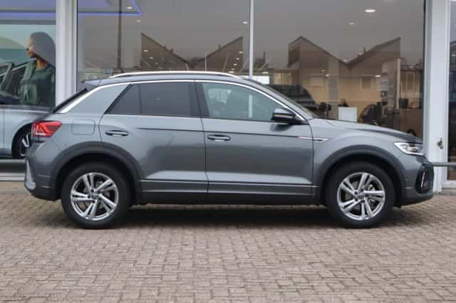 Volkswagen T-Roc (2025) thumbnail 3