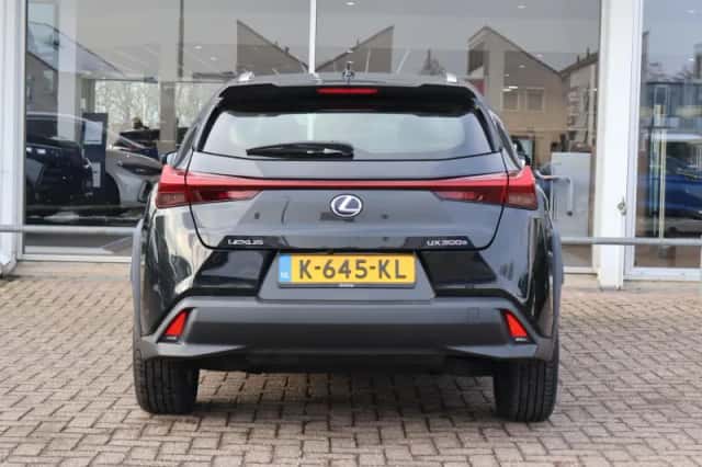 Lexus UX (2020) thumbnail 11