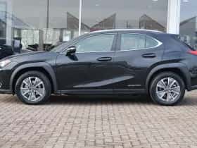Lexus UX (2020) thumbnail 15