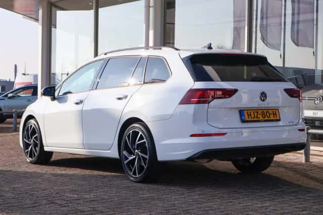 Volkswagen Golf (2025) thumbnail 11