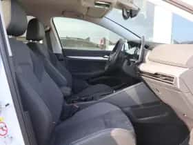 Volkswagen Golf (2025) thumbnail 14