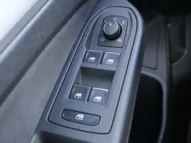 Volkswagen Golf (2025) thumbnail 28