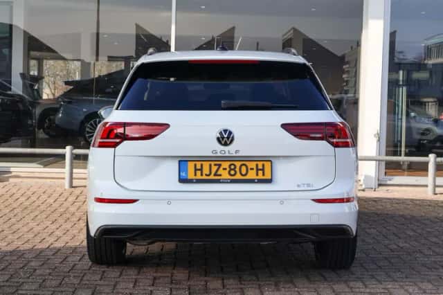 Volkswagen Golf (2025) thumbnail 10