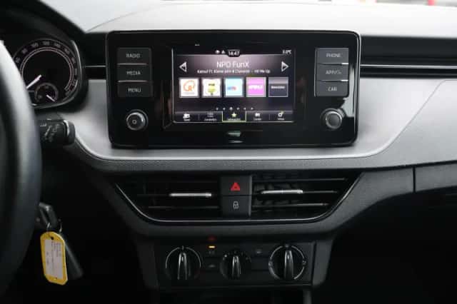 Škoda Scala (2021) thumbnail 23