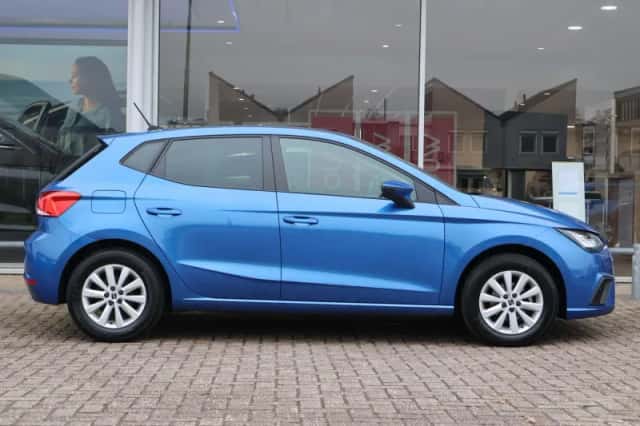 SEAT Ibiza (2023) thumbnail 3