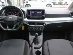 SEAT Ibiza (2023) thumbnail 5