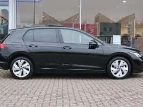 Volkswagen Golf (2025) thumbnail 3