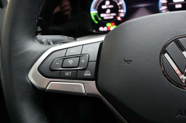 Volkswagen Golf (2025) thumbnail 23