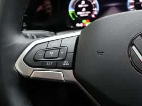 Volkswagen Golf (2025) thumbnail 23