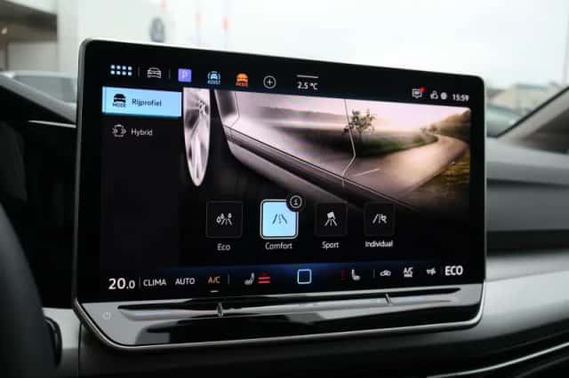 Volkswagen Golf (2025) thumbnail 29