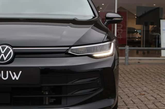 Volkswagen Golf (2025) thumbnail 32