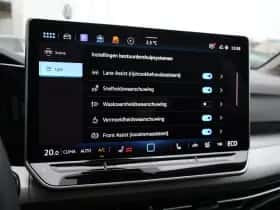Volkswagen Golf (2025) thumbnail 40