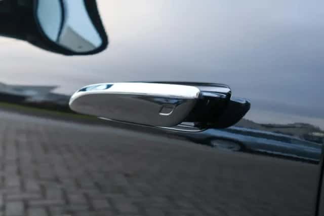 Mercedes-Benz EQS (2022) thumbnail 15